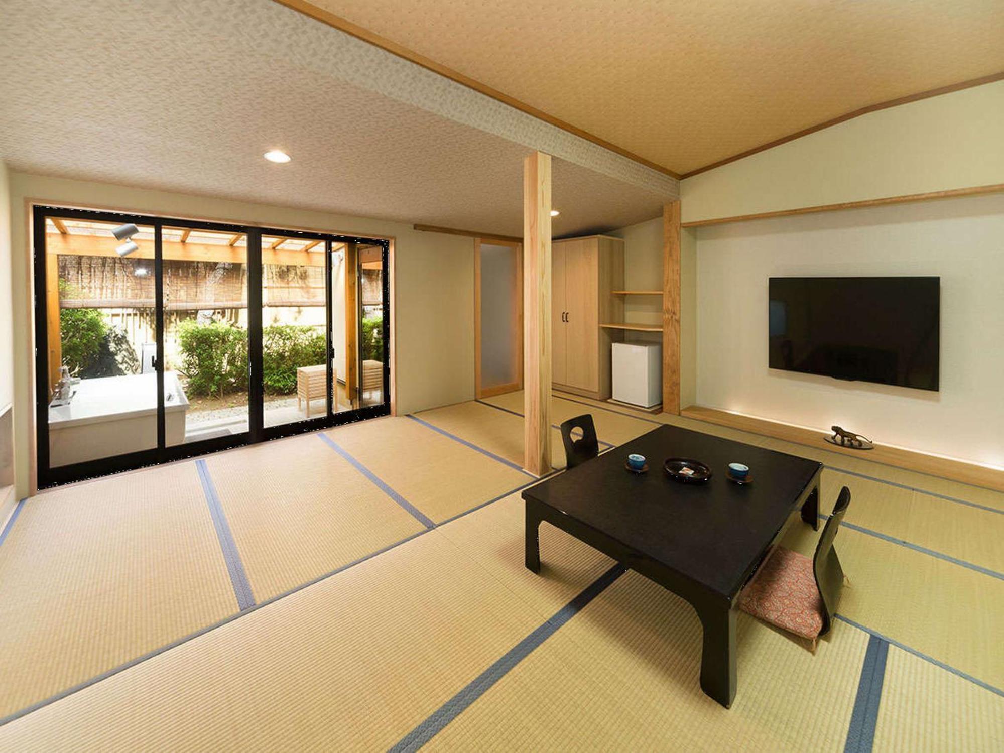 Yuraku Hotel Awara Exterior photo